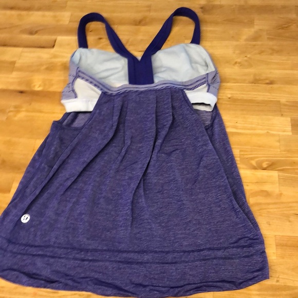 Size 8 Luluemon restless tank - Picture 5 of 5